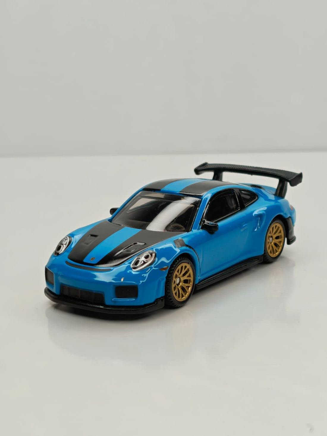CCA Porsche 911 GT2 RS Blue – 1:64 Scale Diecast Model