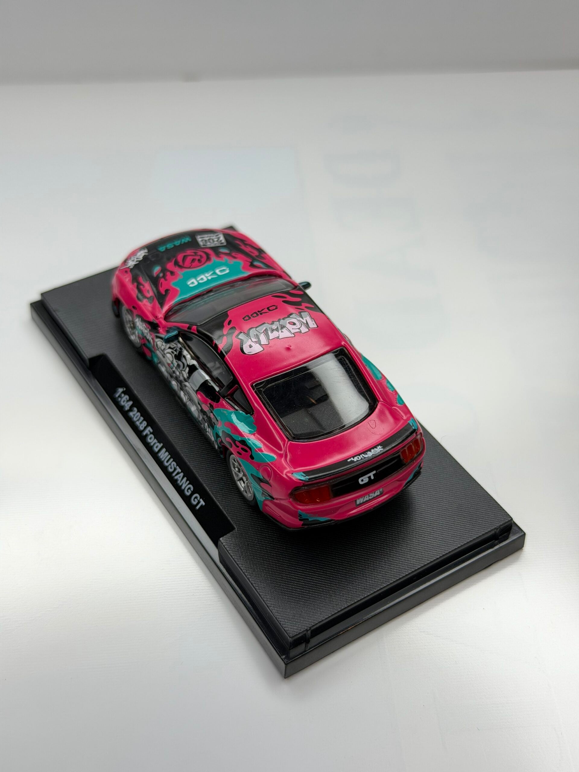 CCA 2018 Ford Mustang GT (Acrylic Display Case) – 1:64 Scale Diecast Model