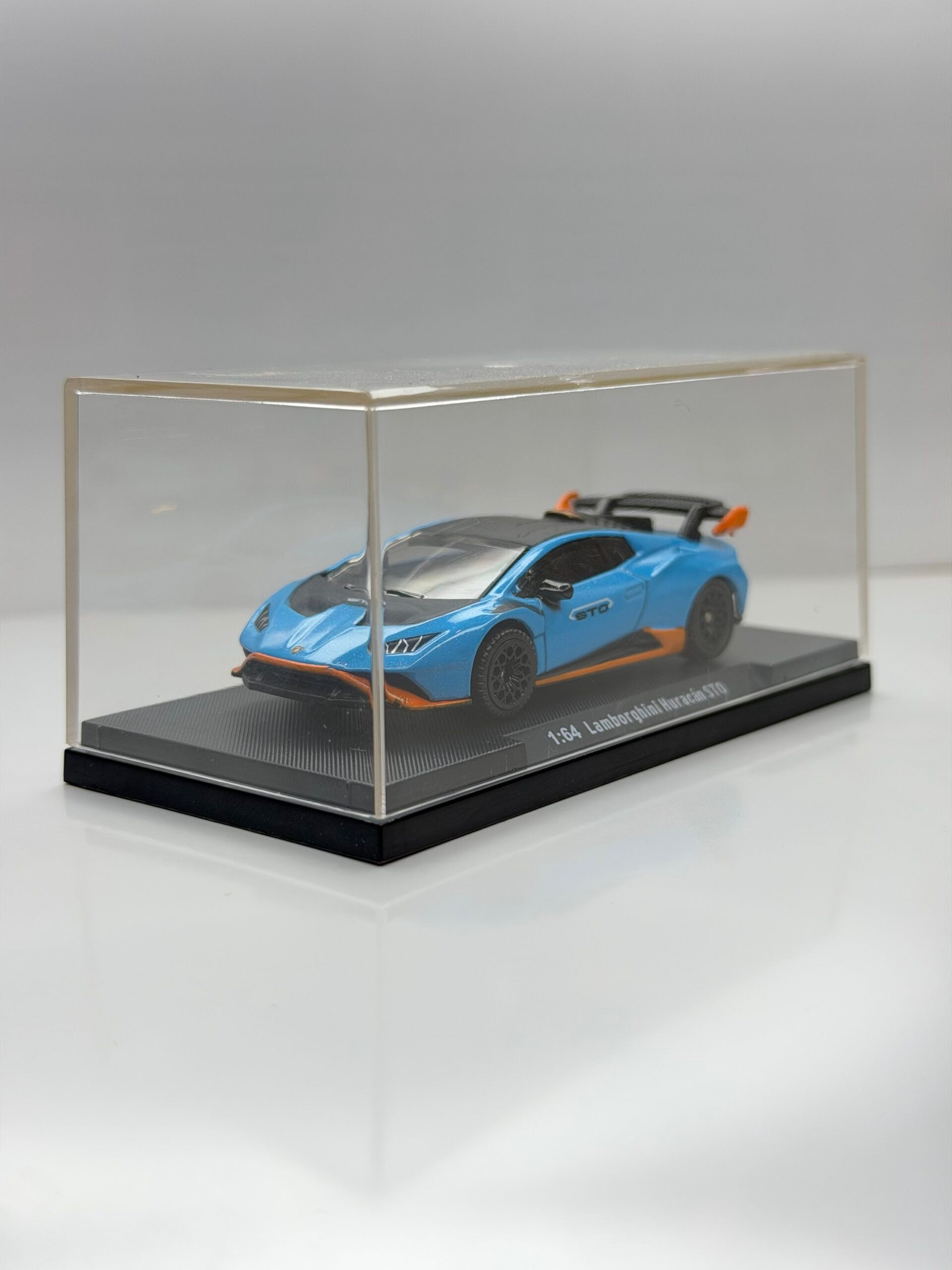 CCA Lamborghini Huracán STO (Acrylic Display Case) – 1:64 Scale Diecast Model