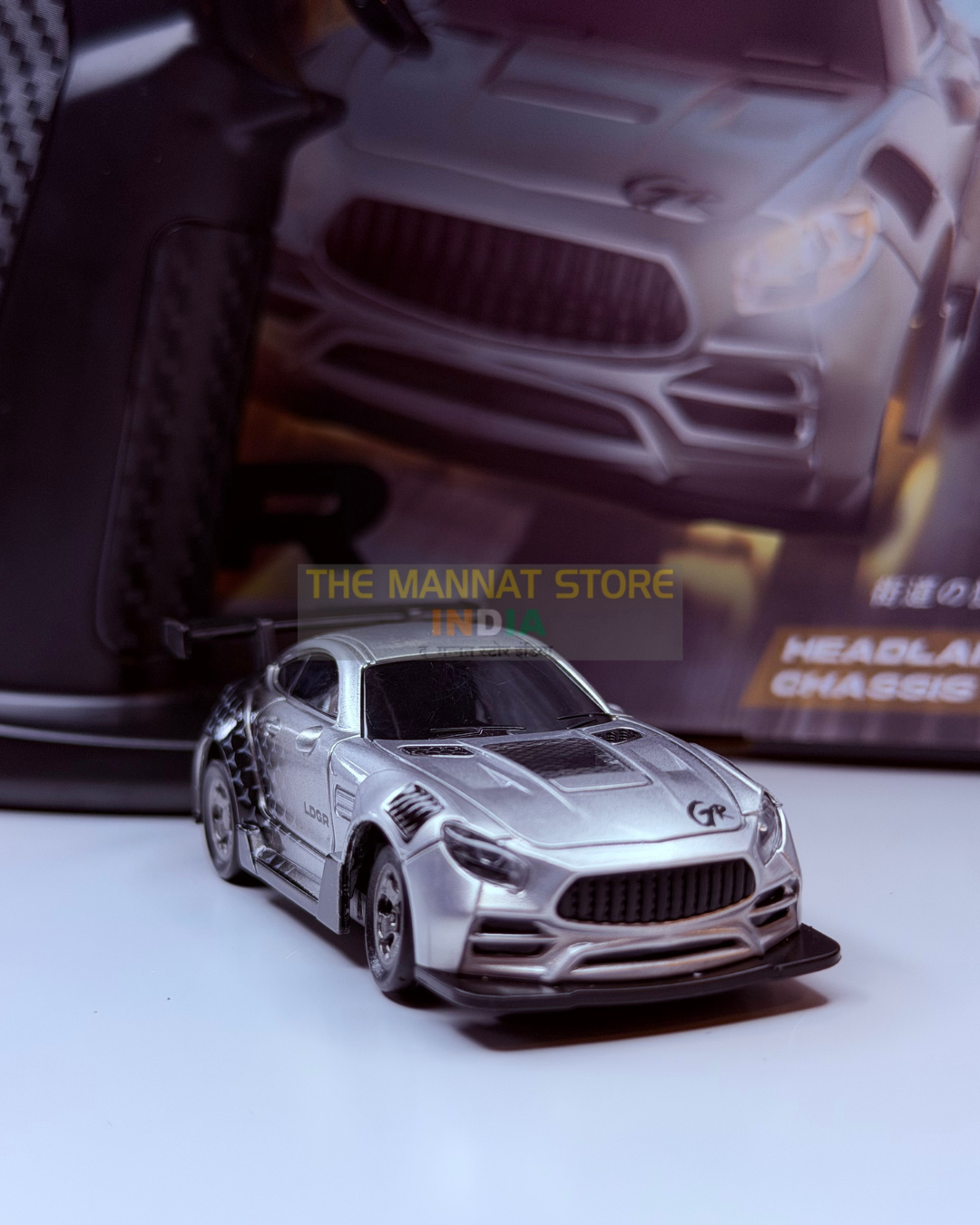 1:64 Scale RC Drift Car with LED Lights & Type-C Charging – 2.4GHz Remote Control Car