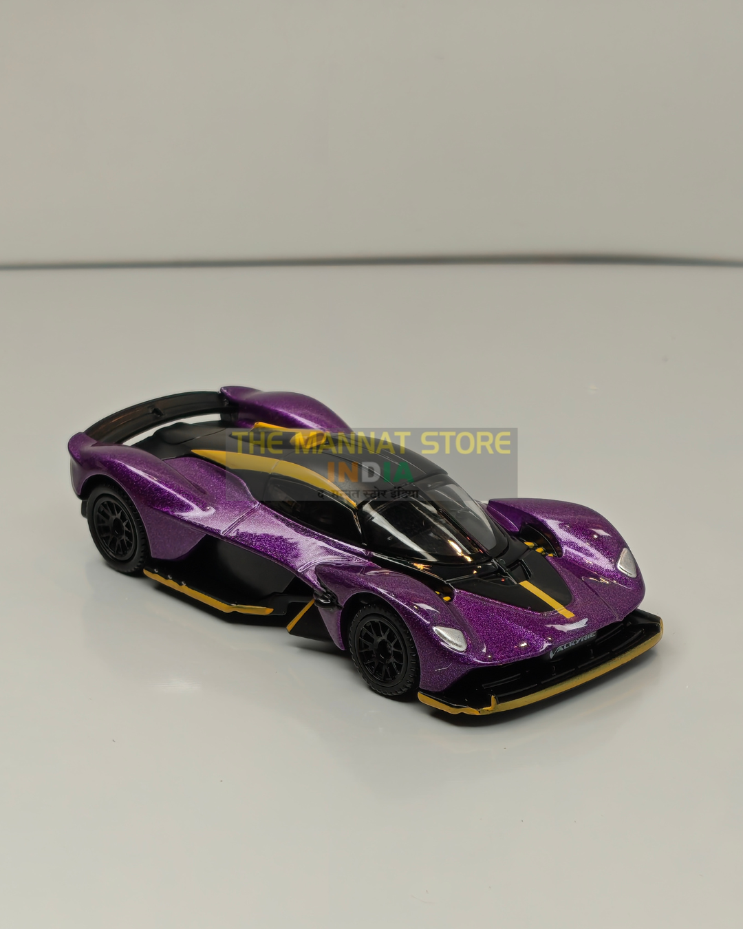 Aston Martin Valkyrie 2024 – 1:64 Scale Diecast Model