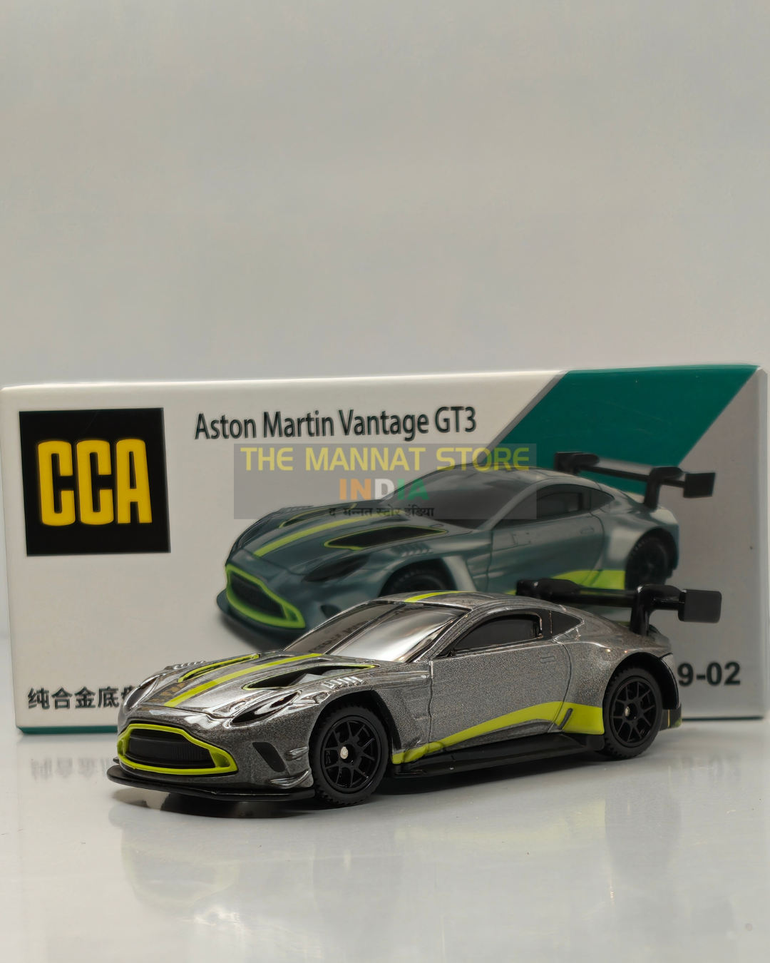 Aston Martin Vantage GT3 – 1:64 Scale Diecast Model