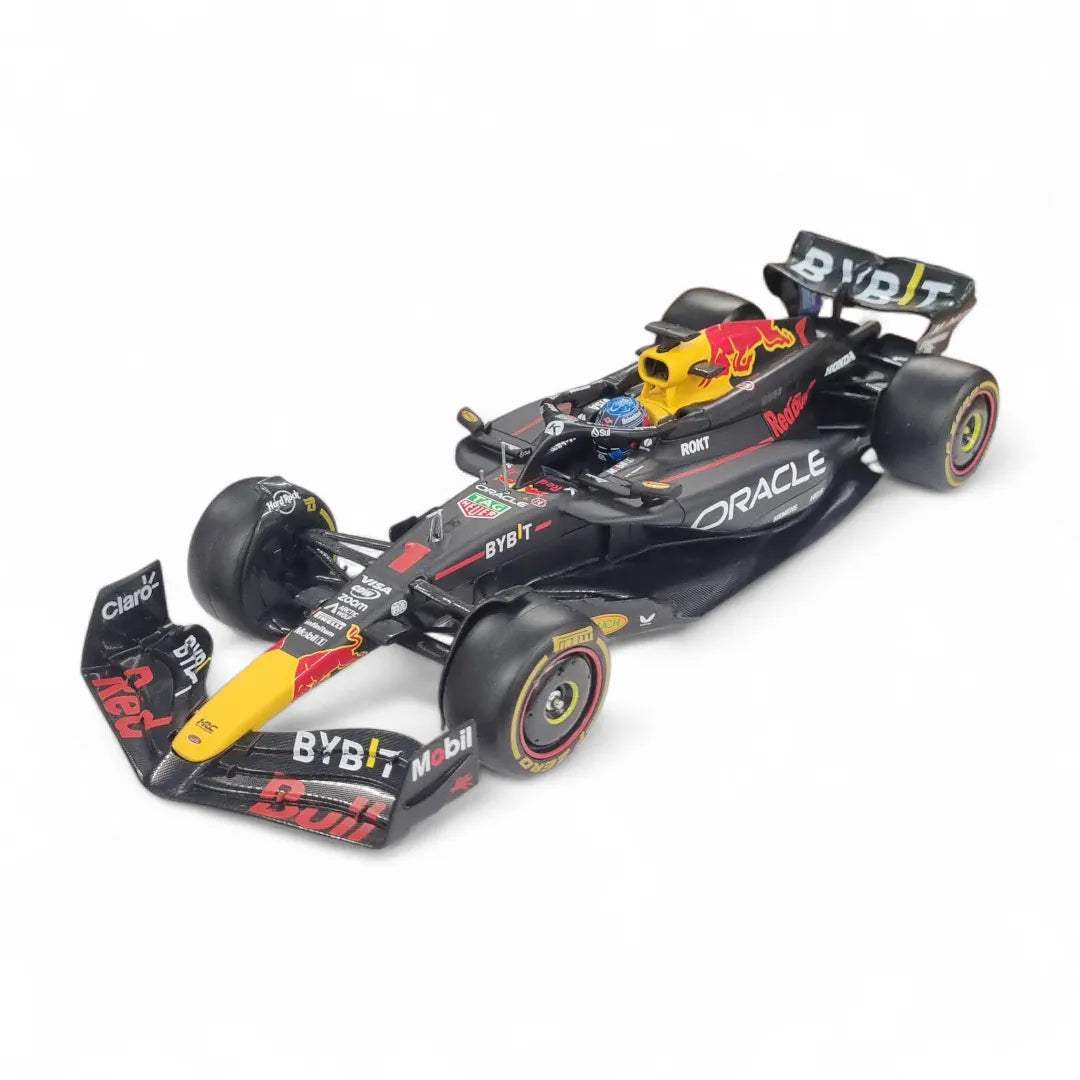 Bburago 2024 Oracle Red Bull Racing RB20 #1 Max Verstappen (With Plex Case) – 1:24 Scale Die-Cast Model