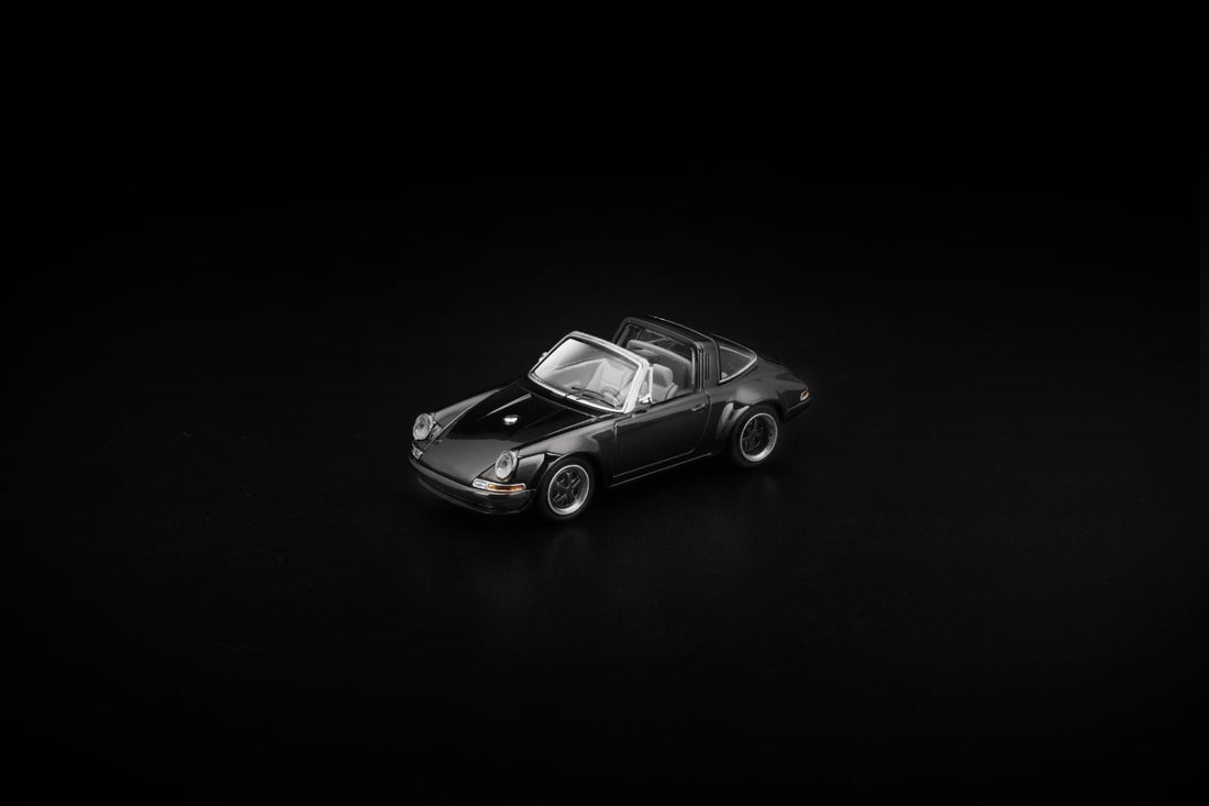 Pop Race #001 Singer Targa Dark Chrome – Pre-Order | 1:64 Scale Premium Die-Cast Model
