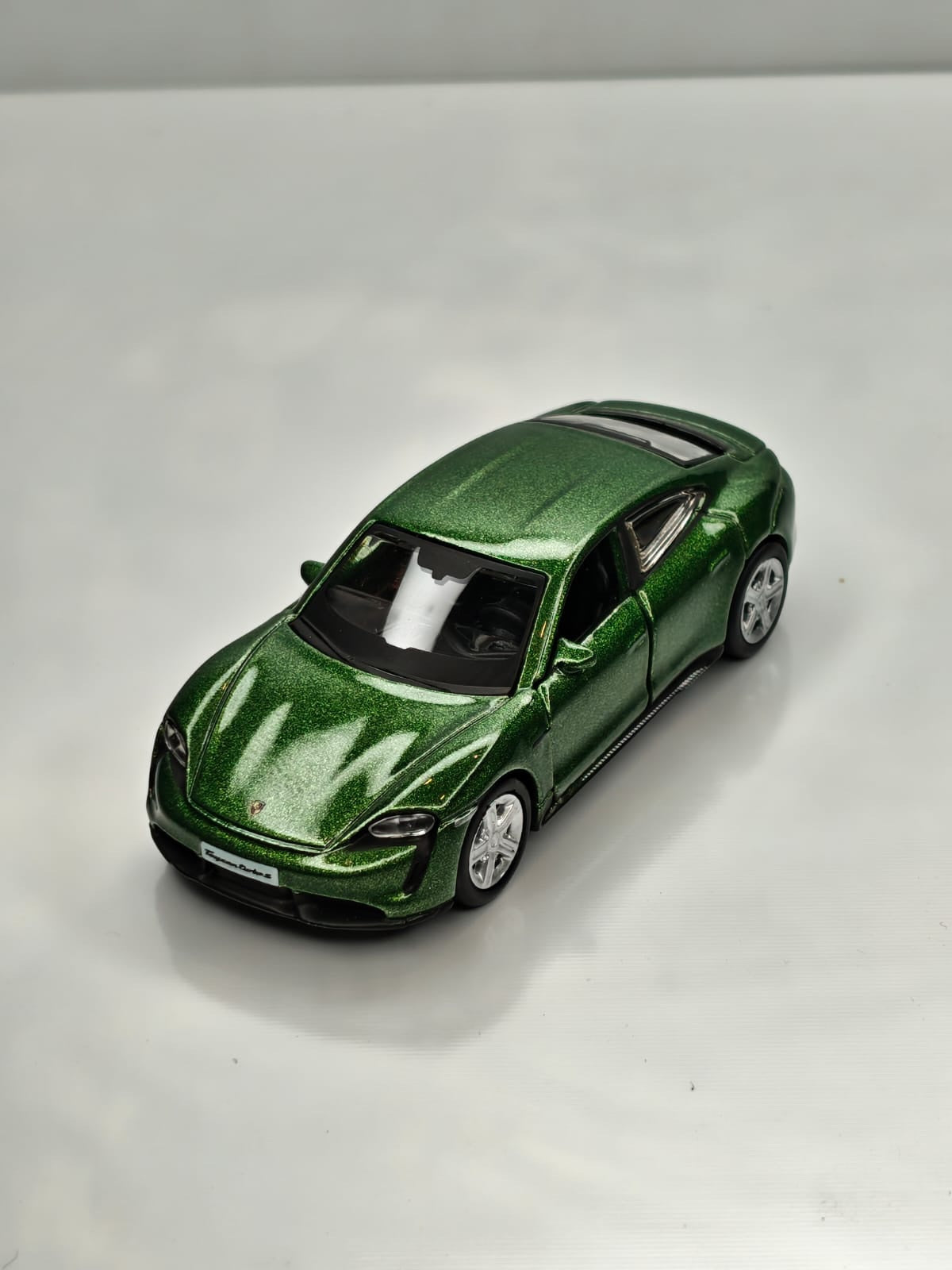 Bburago Porsche Taycan Green – 1:64 Scale Die-Cast Model