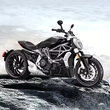 Maisto Ducati XDiavel S – 1:12 Scale Die-Cast Motorcycle Model