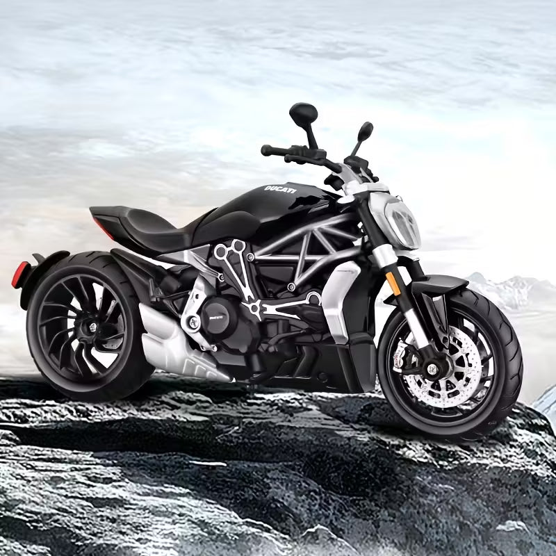 Maisto Ducati XDiavel S – 1:12 Scale Die-Cast Motorcycle Model