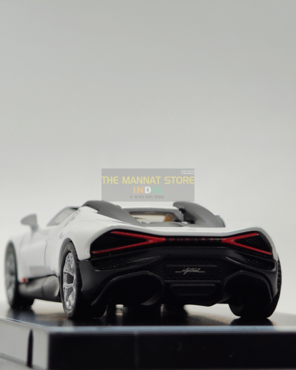 Poster Cars Bugatti Mistral (Blanc) – 1:64 Diecast Scale Model - Image 4
