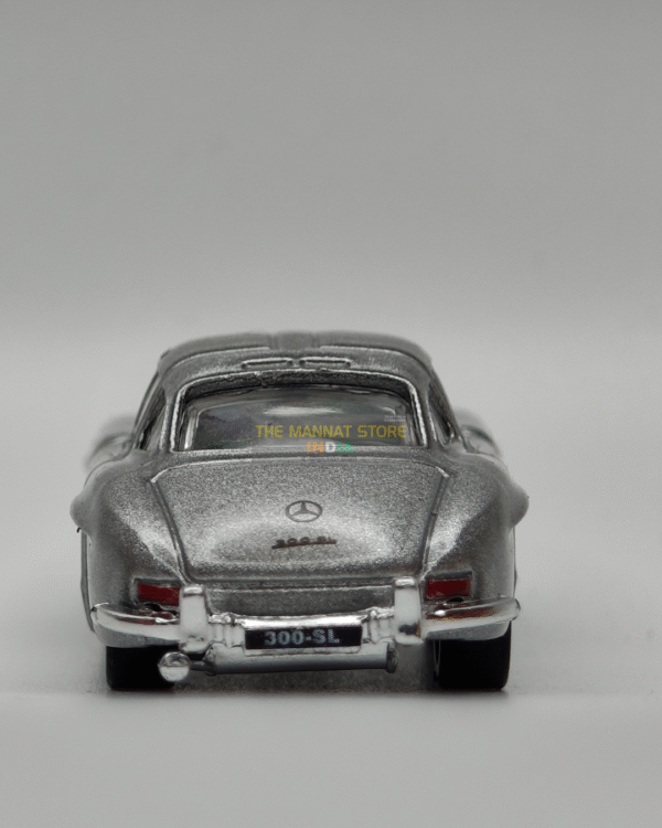 Bburago 1:64 – 1954 Mercedes-Benz 300SL Diecast Metal Model Car - Image 3