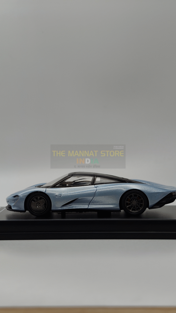 Poster Cars Maclaren Speedtail – 1:64 Diecast Scale Model - Image 3