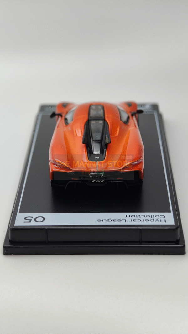 H05 – Koenigsegg Jesko Absolut (Sweet Mandarin) – 1:64 Poster Cars - Image 2