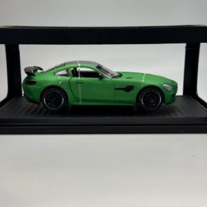 1:24 Scale Diecast Model Car – Pullback with Openable Doors