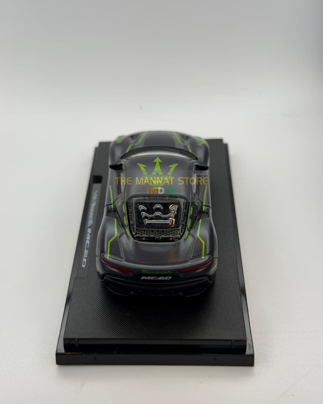 Scale 1 :64 CCA 016 Maserati MC20 With Acrylic Case - Image 3