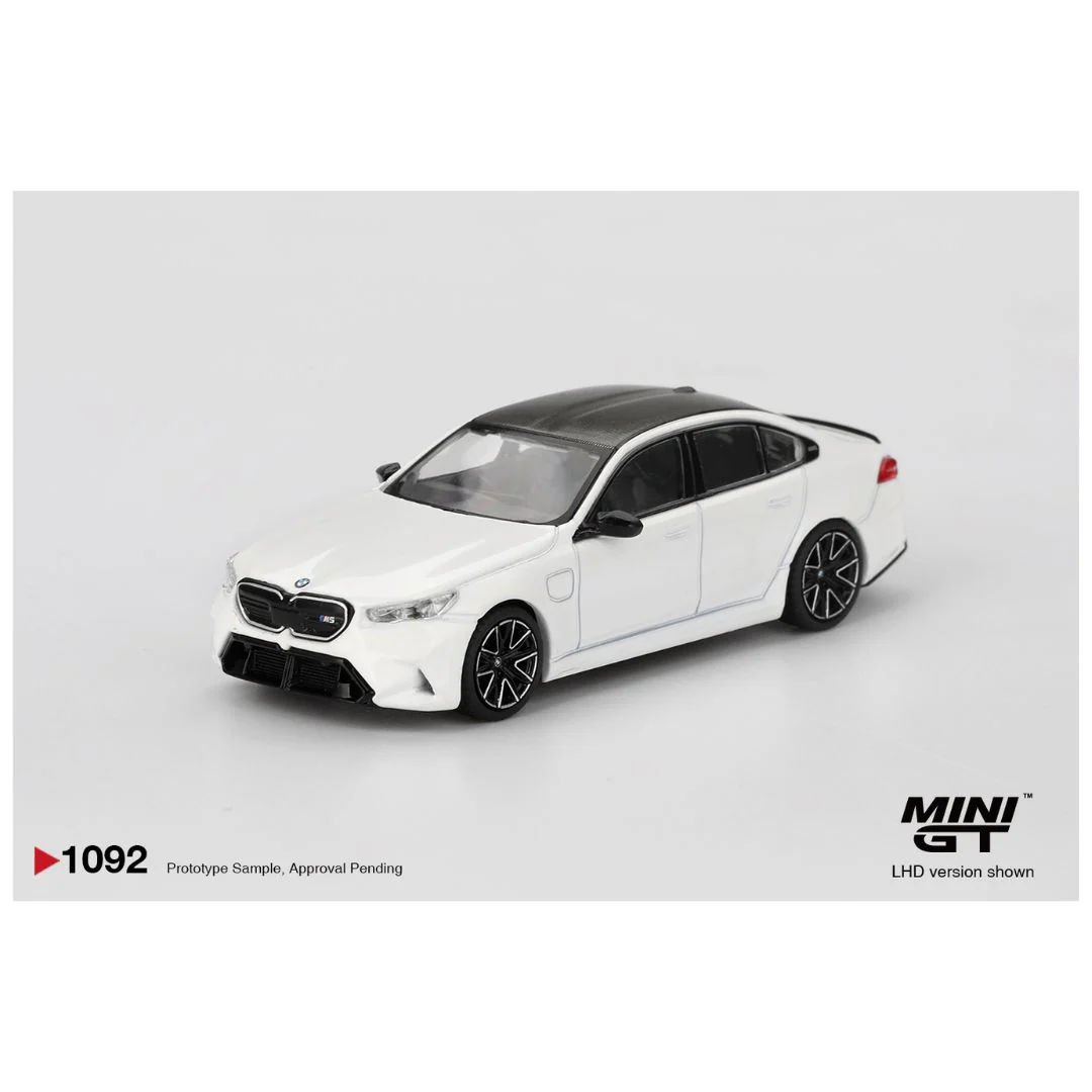 Mini GT #1092: BMW M5 Alpine White